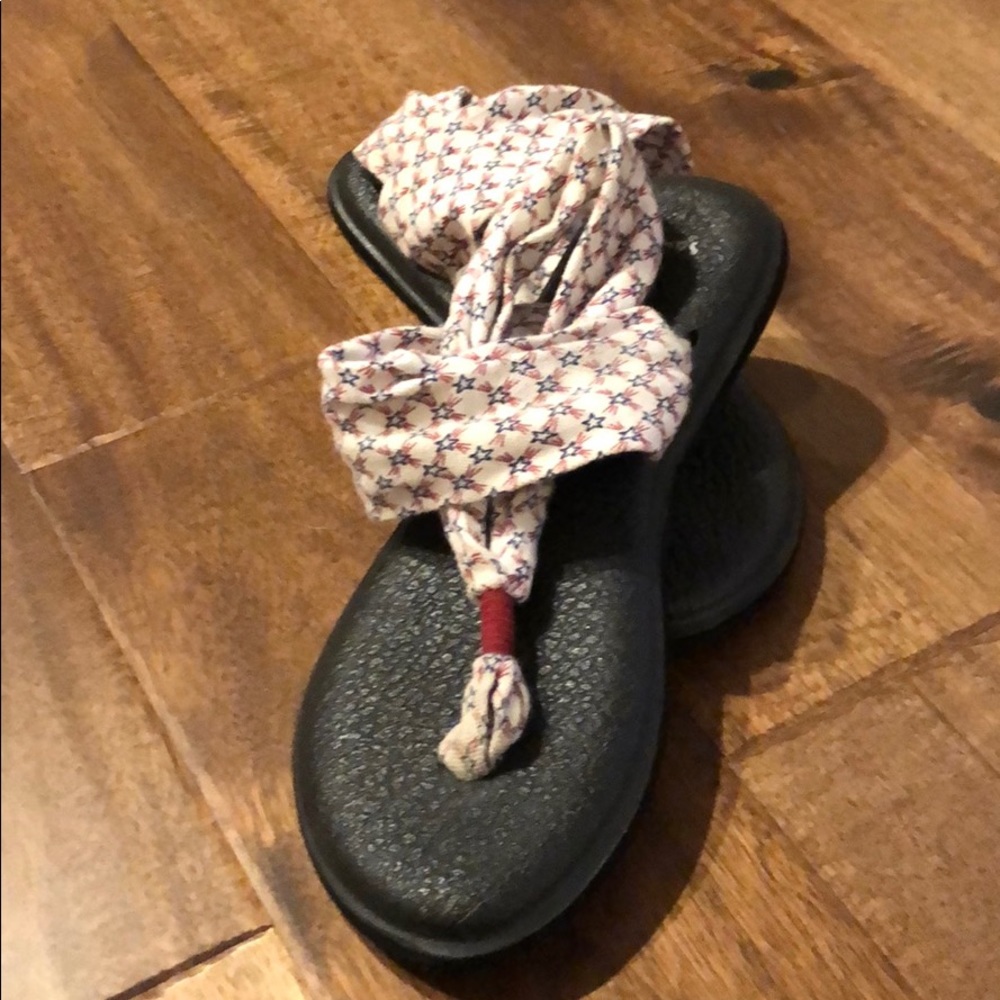 Sanuk sandals!